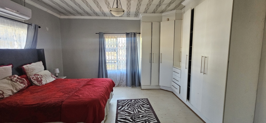 3 Bedroom Property for Sale in Verwoerdpark Northern Cape